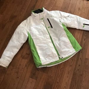 Women’s ski jacket with hood